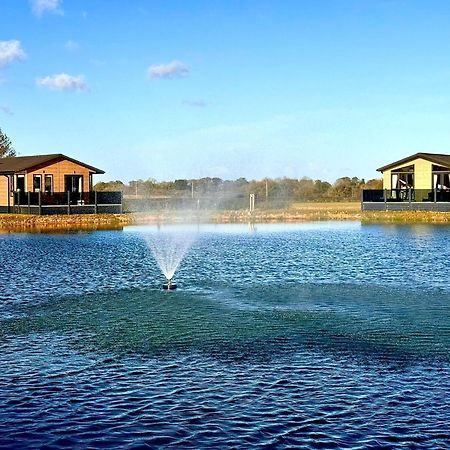 Brackenborough Lakes Resort Louth  Exterior foto